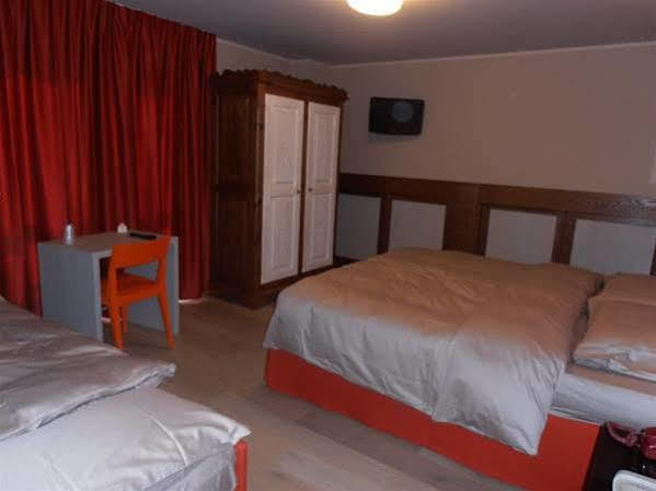 Hotel Lyskamm Breuil-Cervinia Exterior foto